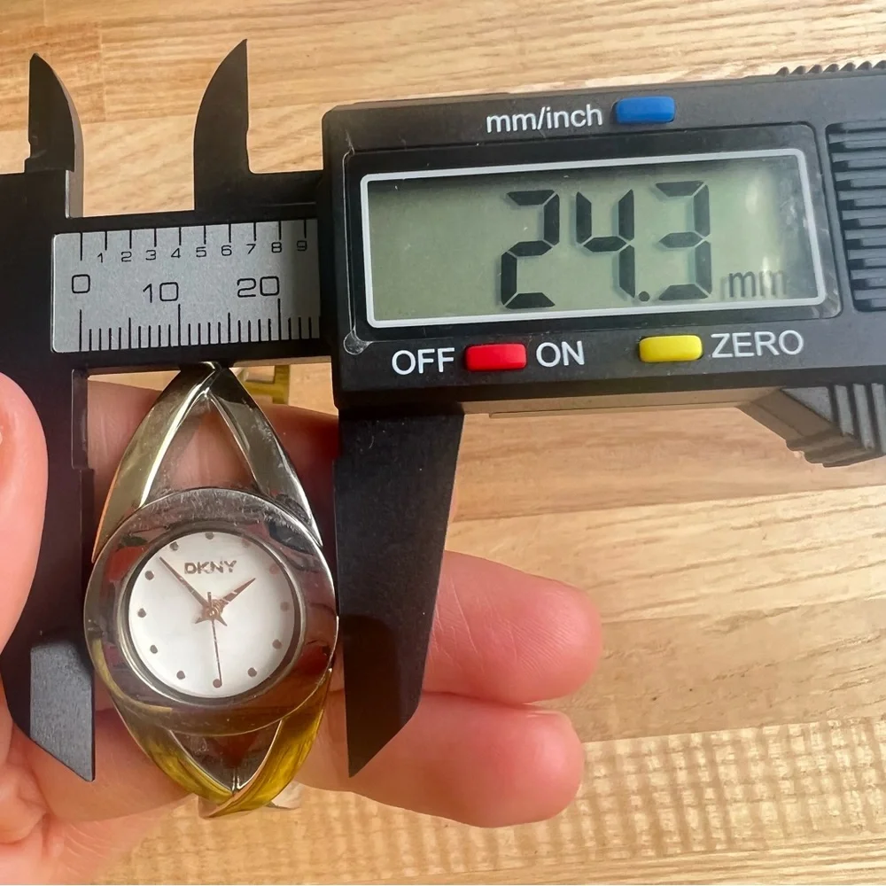 Dkny ladies two toned bracelet dress watch NEW BATTERY